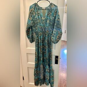 GORGEOUS Green Paisley V Neck Maxi Dress by Boemo *size Medium*
